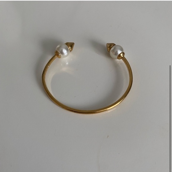 Stella & Dot pearl cuff bracelet - Picture 3 of 4